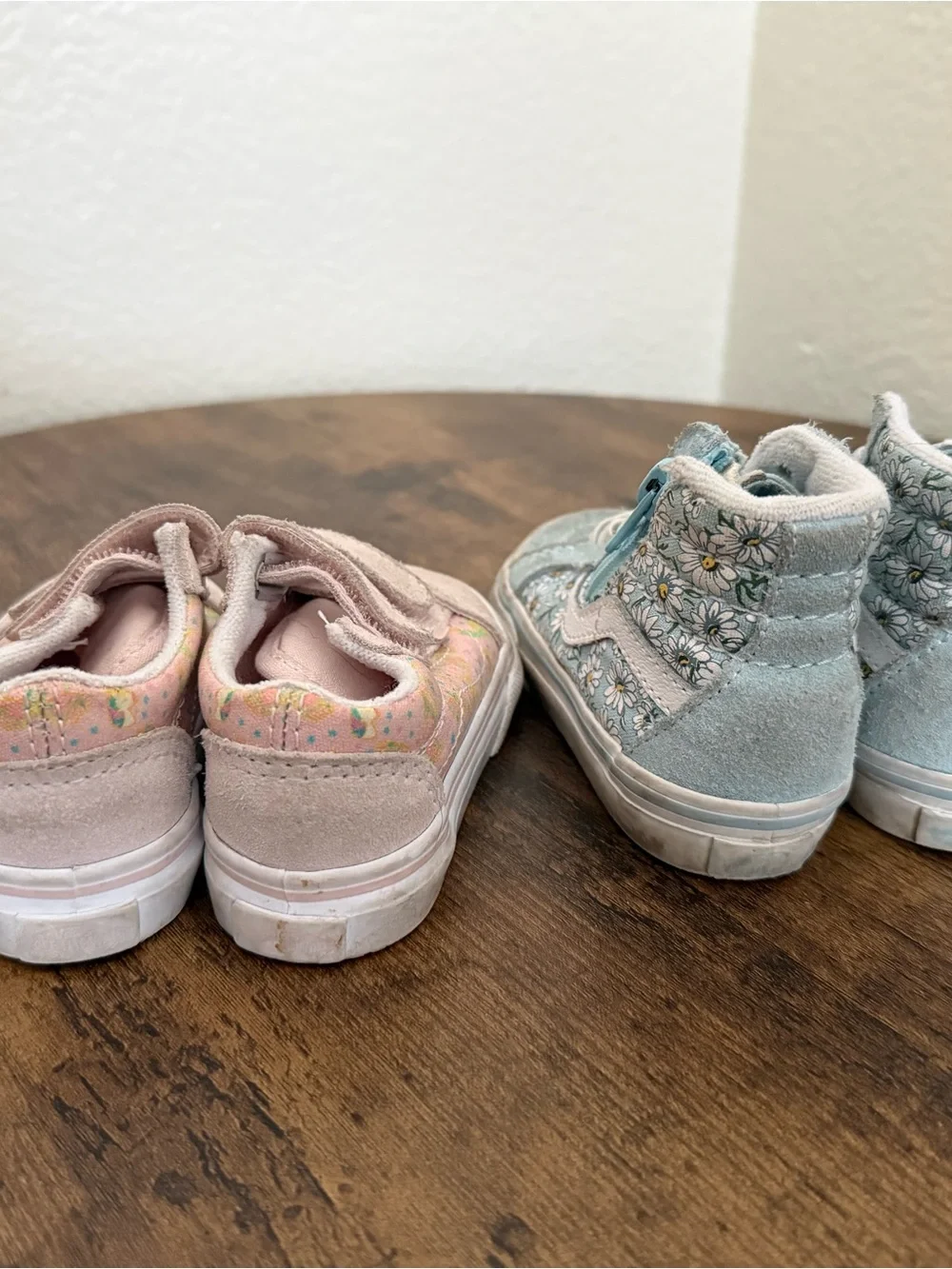 Vans Toddler Shoes - Pink Old Skool V Size 4 & Blue Sk8-Hi Zip Size 6